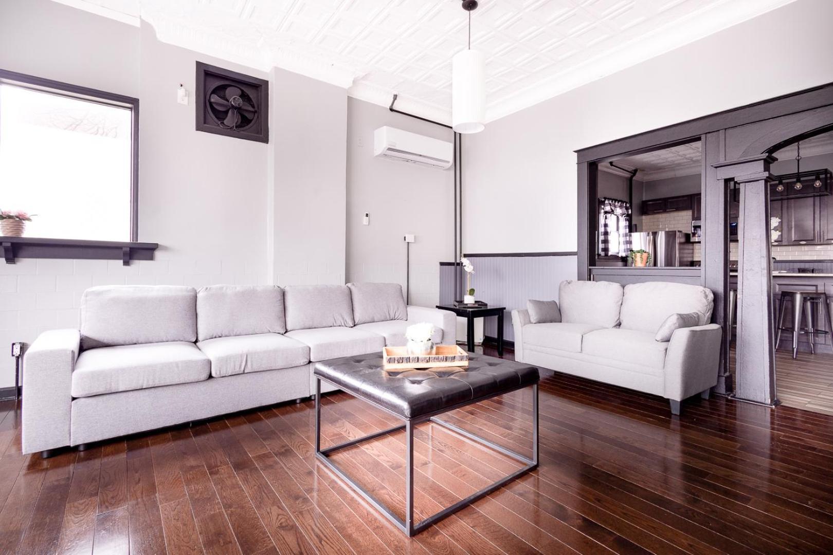 The Pub- 8Br Free Parking, Minutes From Falls & Casino 나이아가라폴스 외부 사진